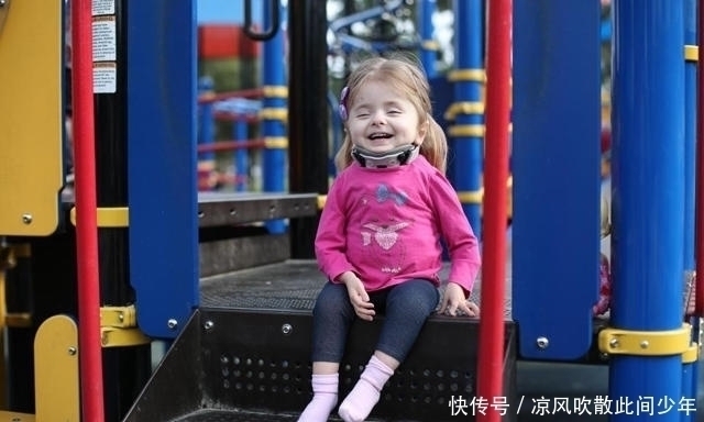 父母|七岁小女孩刚出生多灾多难,母亲坚持生下她,每天忍受骨折之痛