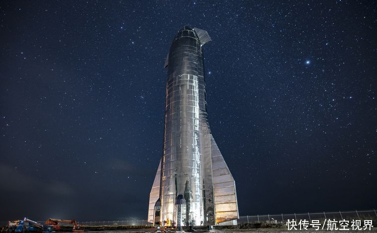 宇宙飞船 美国星际飞船轰然坠地，又有原型在厂房内倾倒，太空叉雪上又加霜