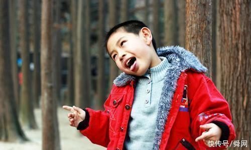 积食|不要盲目纠正!孩子有这3种臭毛病竟然是“高智商”的表现