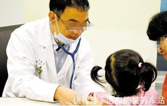 双胞胎|双胞胎被查出“畸形”,准妈妈不顾劝阻坚持生下,是自私还是母爱