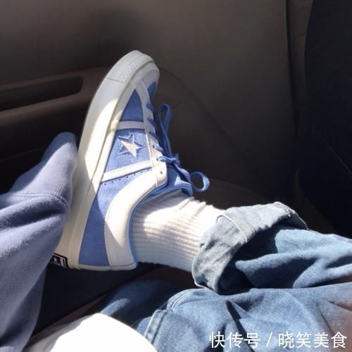 estar 本以为1970s够美了,看到匡威这双“星星鞋”,00后爱到舍不得脱