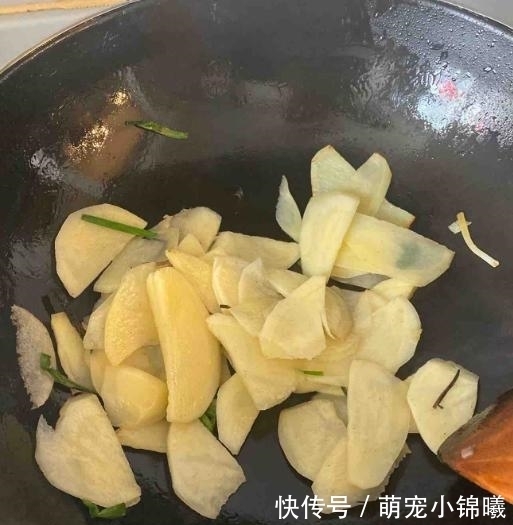 土豆不能和“它”一起吃，再喜欢都不行，不少的家庭常犯错！