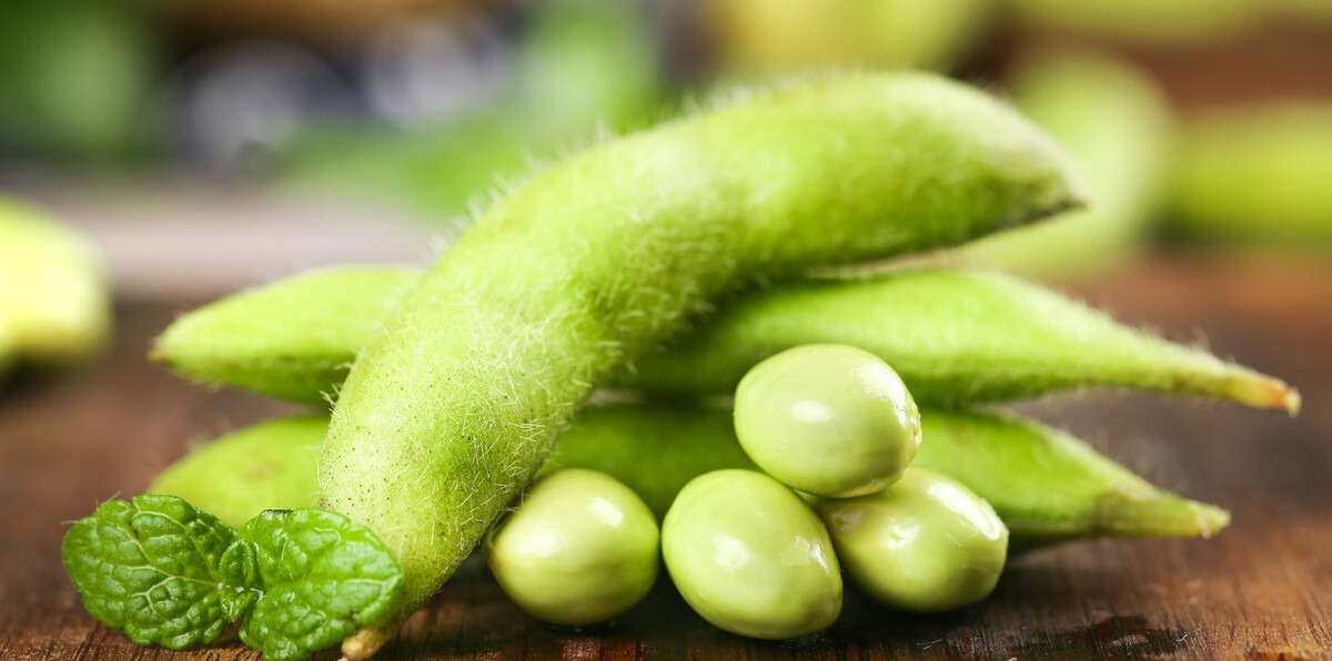 煮毛豆时,牢记3个小技巧,毛豆翠绿好吃,不发黄还特别入味
