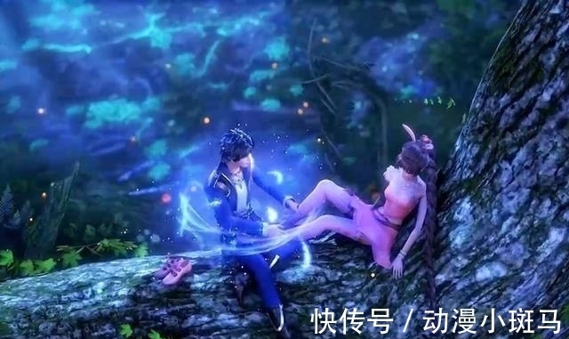 白沉香|斗罗大陆:白沉香出现,颜值身材近乎完美,跟唐三穿情侣装