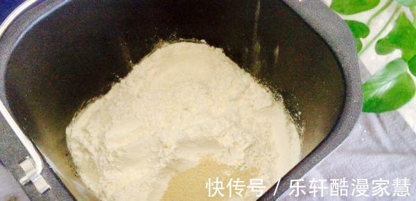 在家做口感绝佳的咖喱餐包，美日早餐必备，这个做法好吃极了！