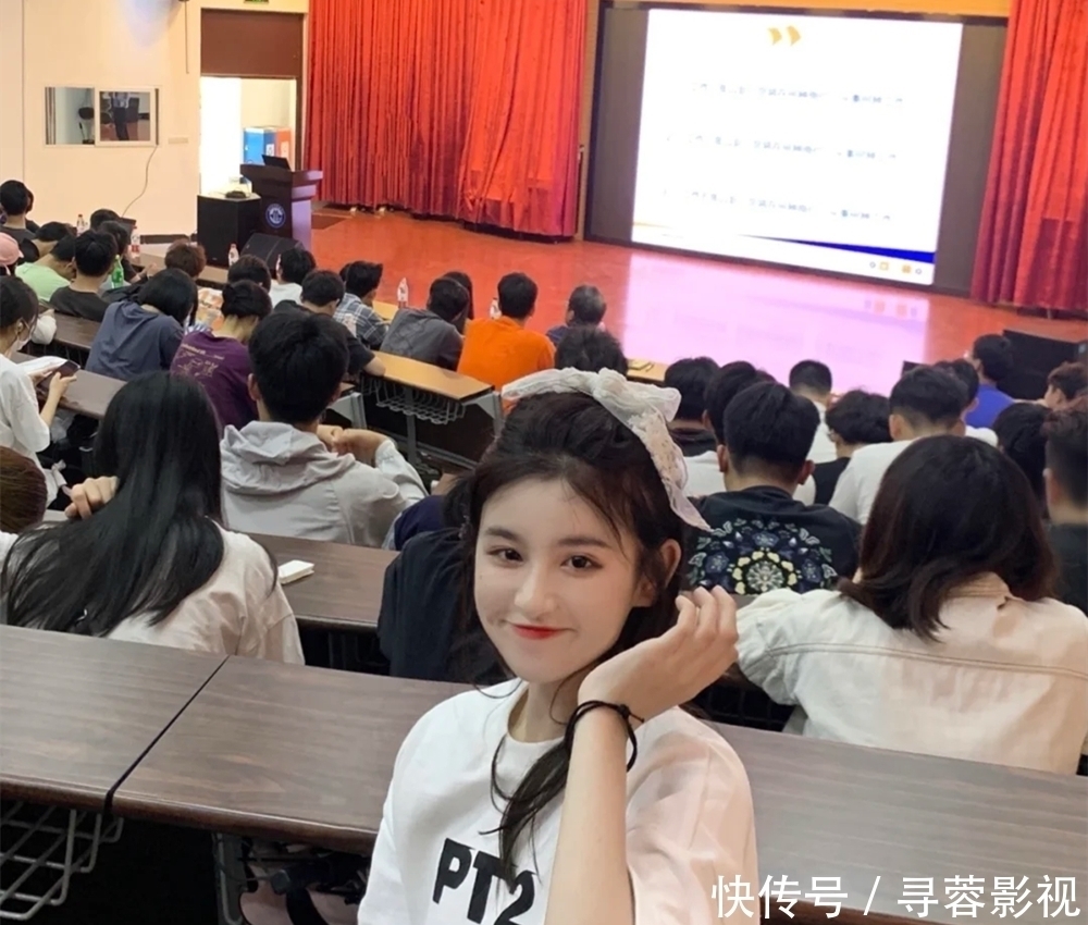 大学女生身高排名出炉,第二名已是\