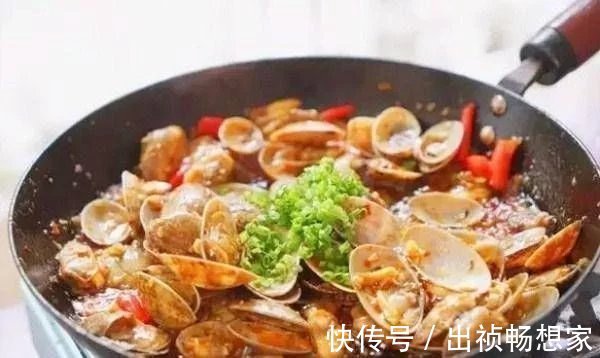 泥沙|泡花蛤时,多加一步,泥沙吐得干干净净,肉质紧缩无腥味!