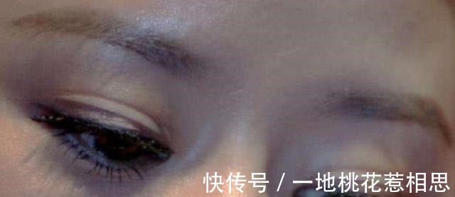 双眼皮手术|那些割了“双眼皮”的人,老了以后眼皮会怎么样说了你可能不信!