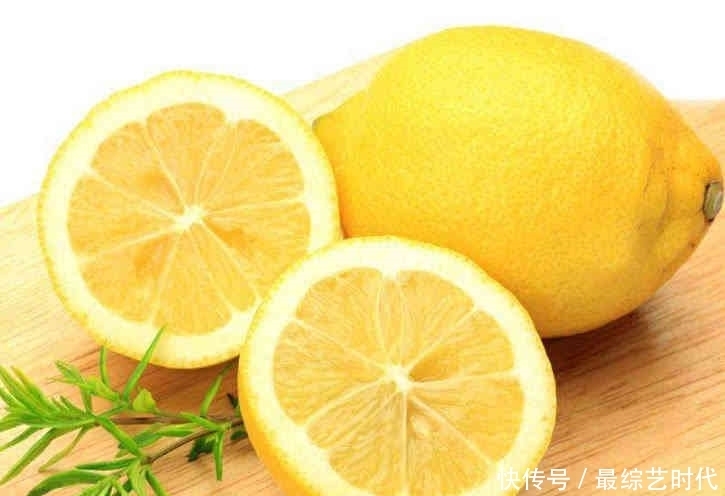 泡水|把“柠檬”泡水喝,用冷水还是热水?一直做错了,难怪喝了没用!