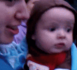 小姐姐|宝宝的搞笑生活: 我去?灰机?吓死宝宝了,这些宝宝太逗了