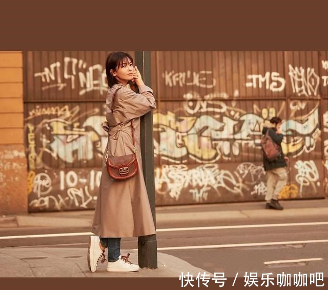 中年 中年女性想要显年轻不扮嫩不显老,这样的配色时尚又减龄!