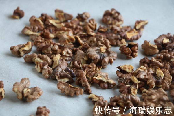 早餐热饮别总牛奶豆浆，4种杂粮一起打，营养充足精力充沛