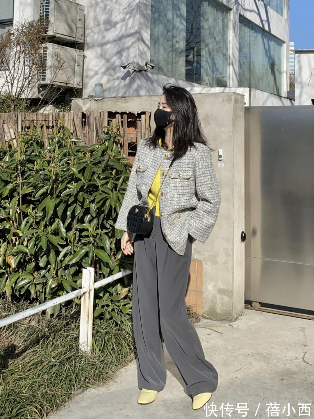 版型|紧身裤不再流行,秋季流行“宽松裤”,搭配针织衫、衬衫都很高级