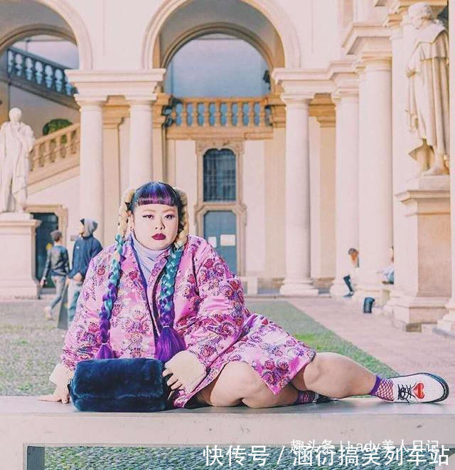 原宿风 穿同一件衣服,200斤和90斤的“穿搭对比”,看后我决定还是减肥