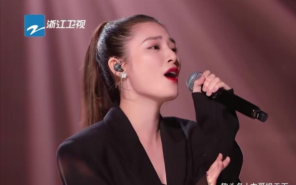 王靖雯|《好声音》专业评审团发话了，姚晓棠满票果然不是因为实力