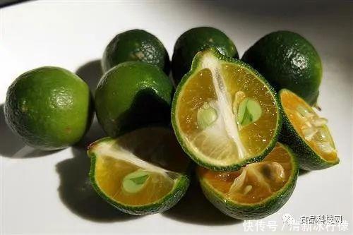 维生素C|柠檬泡水喝的5个好处名副其实,但3个副作用也不得不知道!