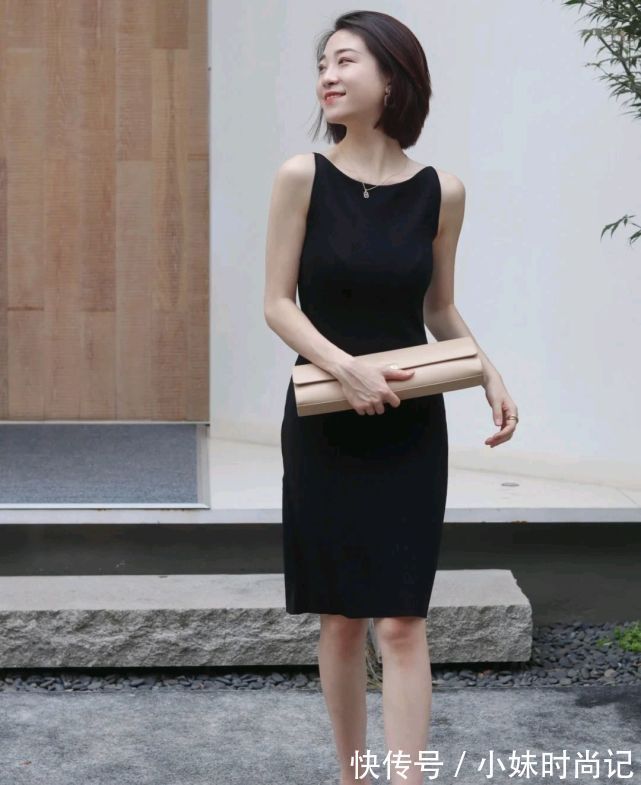 简约|想穿出高级感很简单，简约温柔的穿搭就很好驾驭，精致又有女人味