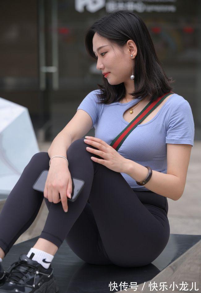 穿搭|好看又舒适的运动风,选择鲨鱼裤,轻松解决穿搭问题