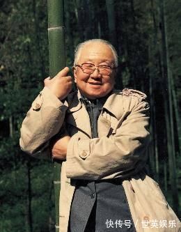 启功@启功笔力能扛鼎者,500年唯独他一人日本人已经超越王羲之