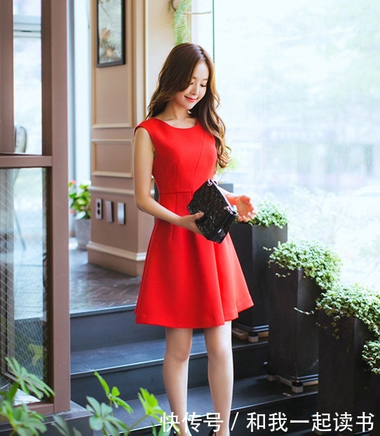 小姐姐|美女一身红裙,靓丽又唯美!