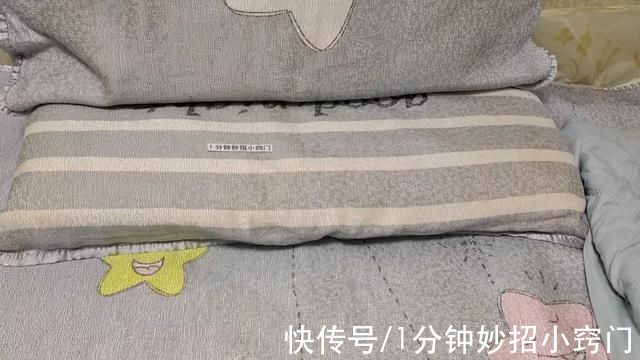 洗床单时，往里倒一碗，再脏的床单也能立马洁净如新，真实用