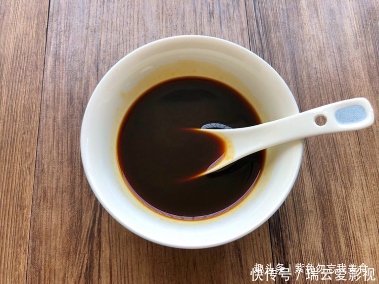 肉质|花蛤最好吃的做法,不焯水不爆炒,肉质鲜嫩还美味,超解馋