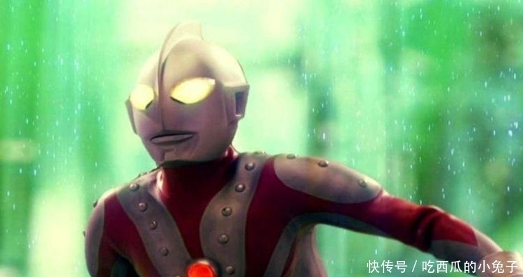 佐菲奥特曼|奥特曼初稿形象长什么样？初代有翅膀，迪迦是俩人，佐菲只有两米高！