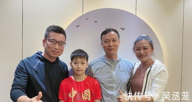 红姐|全红婵成最佳女运动员候选!打趣队友:这人谁啊,很眼熟,他胖了