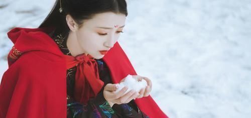 严蕊#古代美女被人诬陷,为洗刷罪名写了一首词,没想到却改变了命运