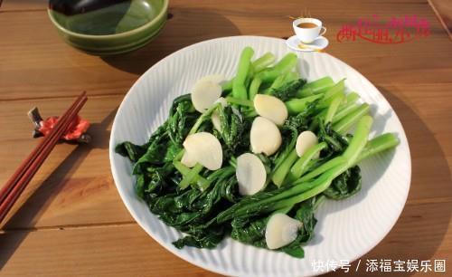 过年也别忘了要吃蔬菜，清脆爽嫩又低脂，清肠刮油，越吃越健康