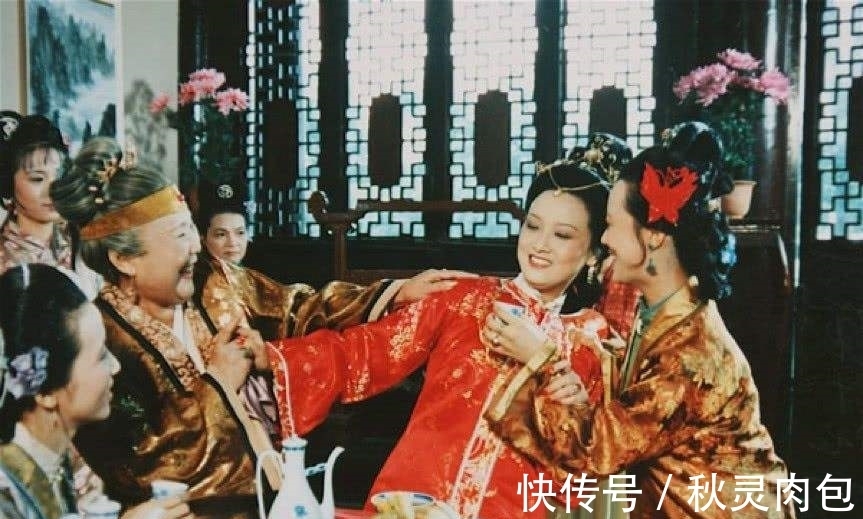 贾府&走进真实的贾母:同六个女人共侍丈夫,苦熬五十四年依然保持本心