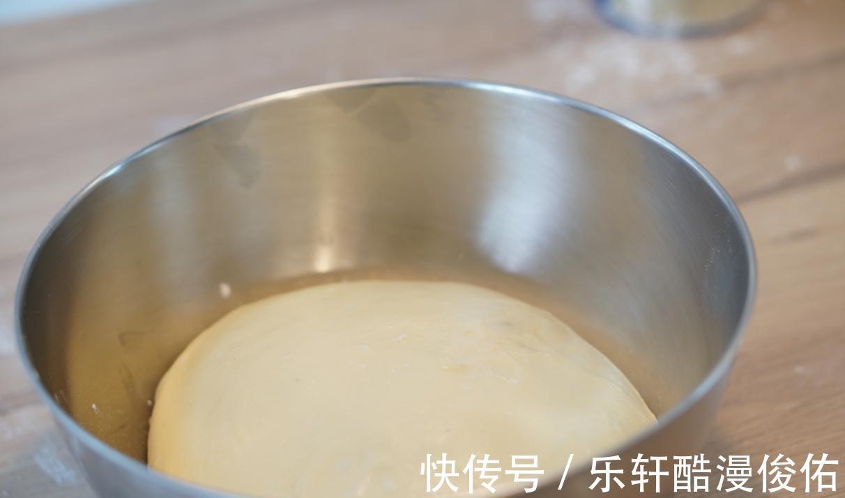 高筋面粉|自己做的冰面包也能这么好吃,香甜还流心,快来试试