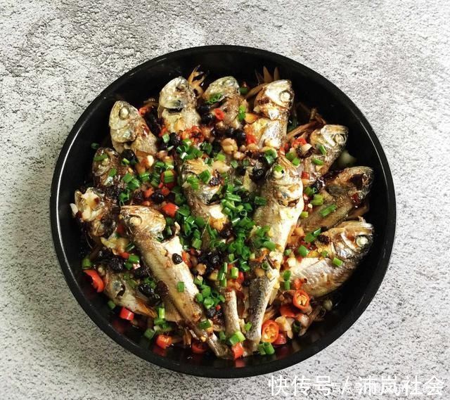 加料酒|老爸来串门，我准备了几道菜，花钱少吃得香，朋友好吃才是王道