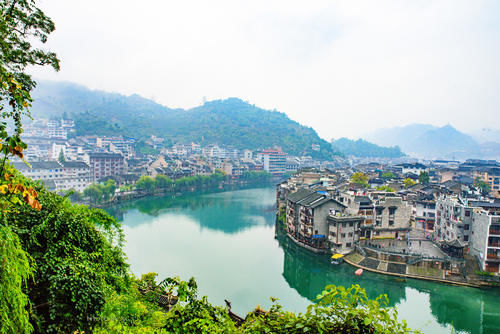 贵州这座千年古镇生活气息浓郁，没有那么的商业化，适合独自旅行