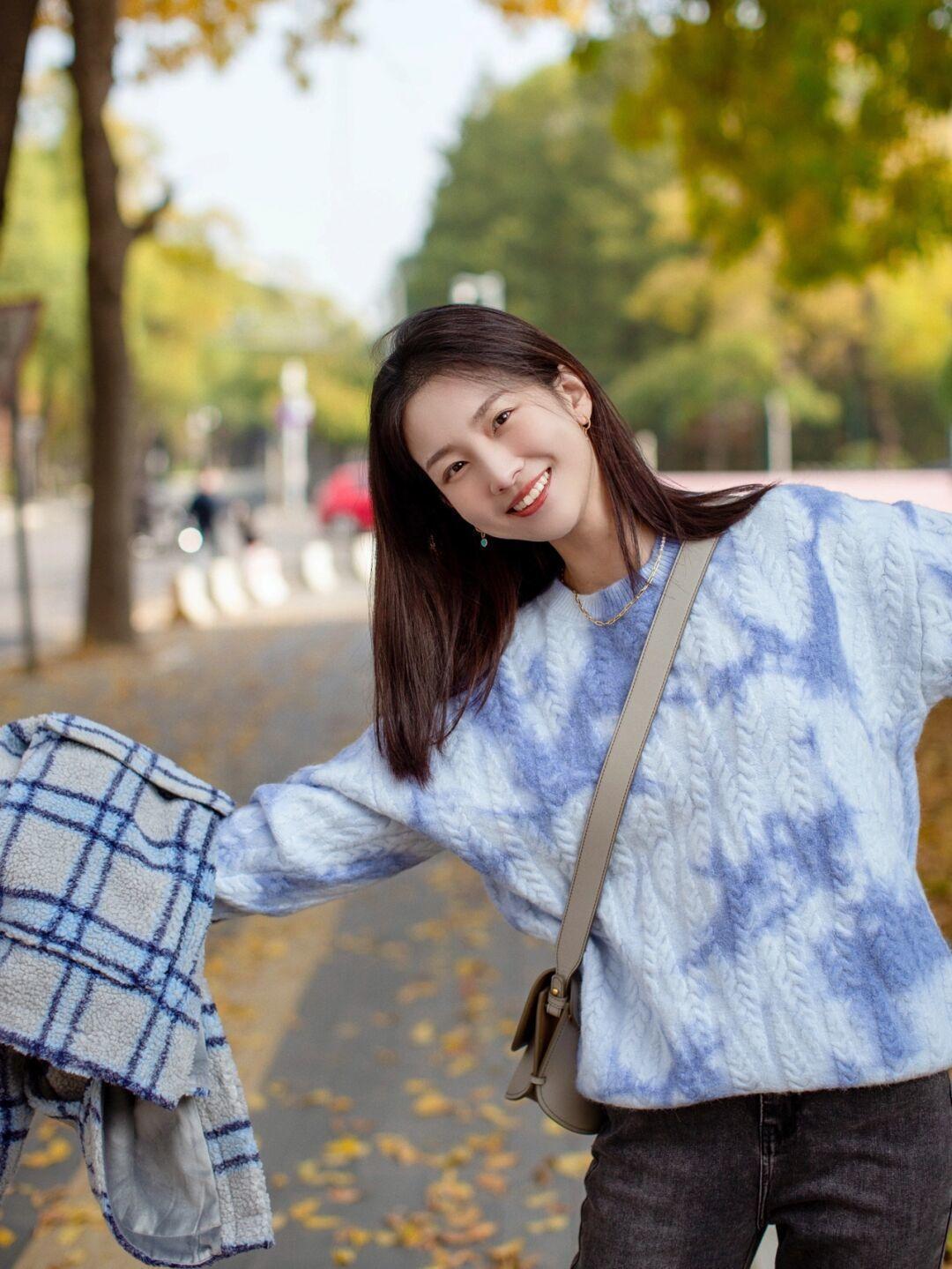 秋冬 秋冬要利用“毛衣”打造少女感,借鉴这些模板,配裤子裙子都好看