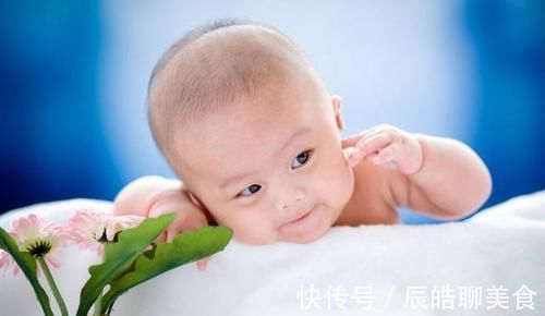 大脑|大脑发育好的宝宝,会有这4个“本能反射”,占一个就算有福气