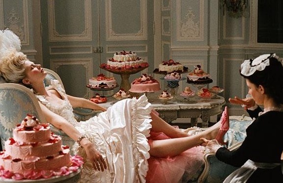 死刑|法国王后被判死刑，在断头台踩到刽子手的脚，说了一句话太经典