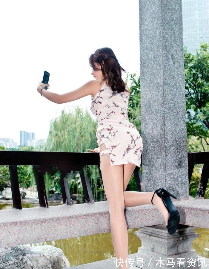 美女|用“沉鱼落雁”来形容这位美女的穿搭恐怕也不过分吧！