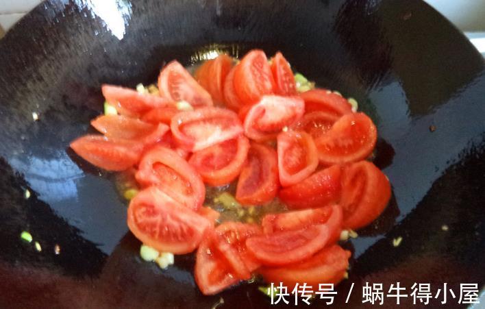 酸甜|西红柿炒鸡蛋窍门多,记住两点,做好酸甜开胃,一周吃五次都不腻