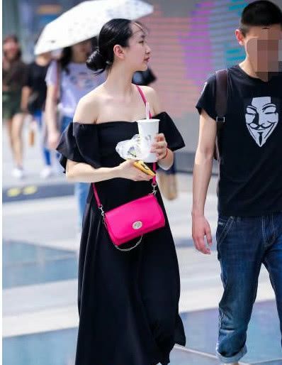 小姐姐|街拍：街头高颜值美女，浑身透露着时尚气息，每一个都很美
