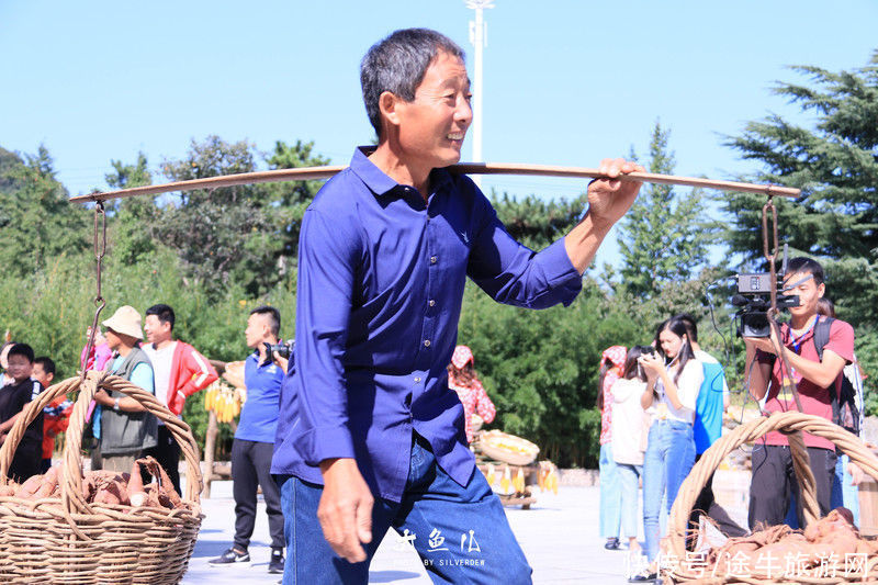 玻璃桥|落日余晖，一颦一笑染尽迷人秋色，遇见古老神秘之国—沂蒙山