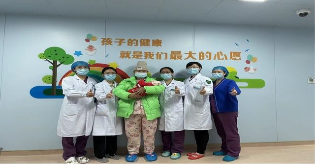 救治|县人民医院：一例“房扑”新生儿成功获救