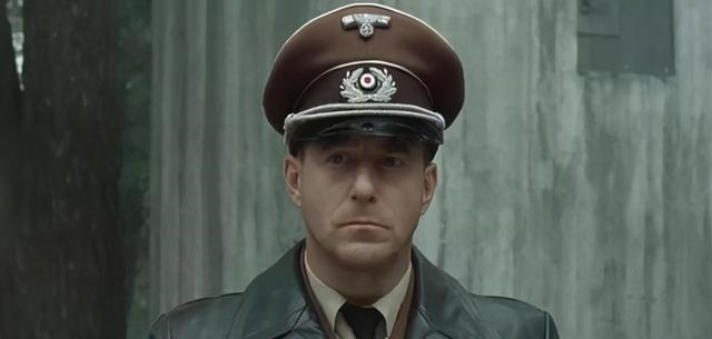 巅峰|巅峰时期的德军有多强？兵力多达700万，有6万门火炮和5千架战机