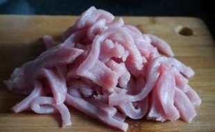 外酥里嫩的糖醋里脊