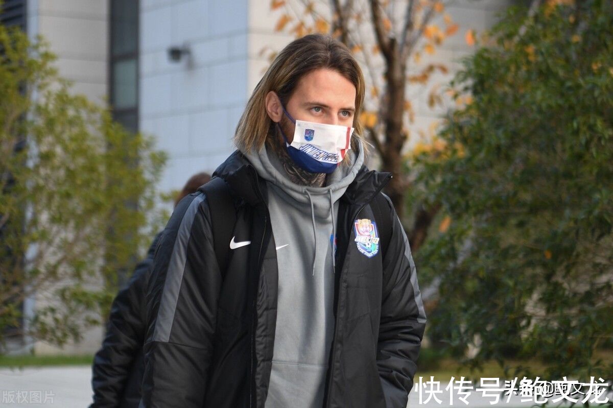 球队|全员抵达！津门虎进驻赛区 首战重庆誓全取三分
