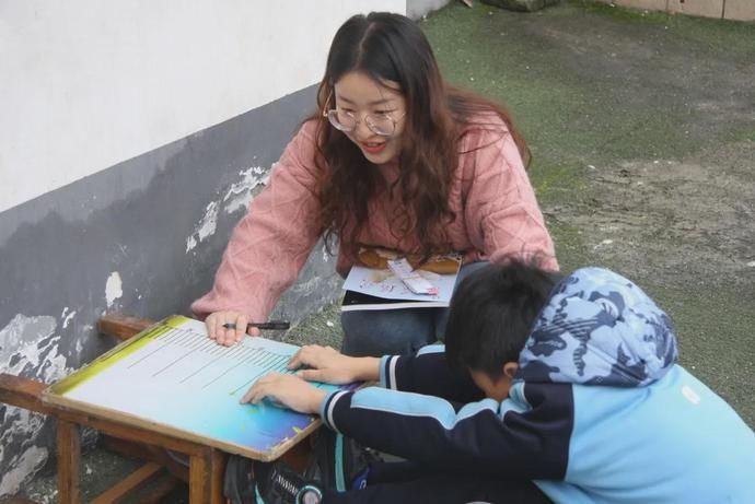 运动会|西安市新城区东方小学开展学生体质健康测试达标运动会