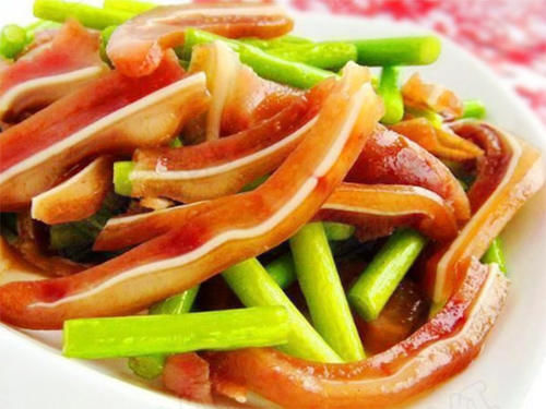 天下雨天|昨天热死人31度今天冻死人20度孩子感冒，多吃杀菌菜，预防感冒