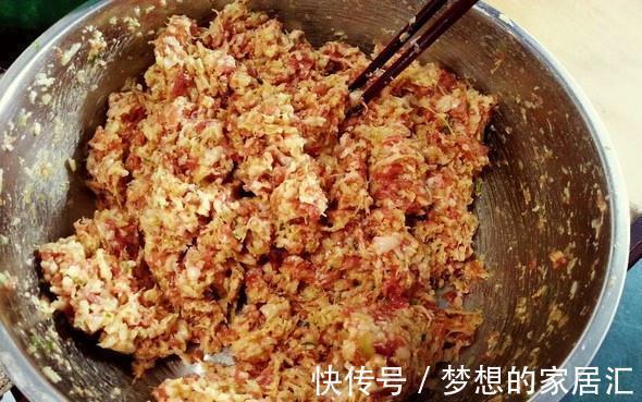 无论拌啥饺子馅,都必须要加这3种“料”,包出的饺子贼香贼香!