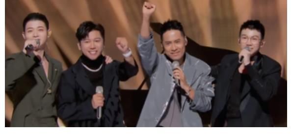 節(jié)目組|完勝《浪姐》！33位哥哥再現(xiàn)頂級舞臺，能請到這3位節(jié)目組很用心