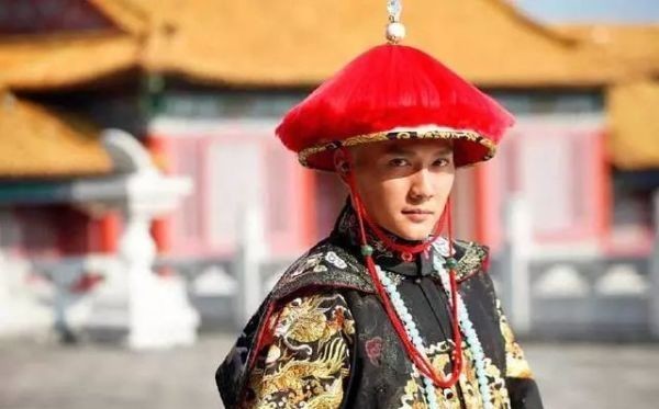 瞎逛|溥仪退位后在宫中瞎逛,偶然发现一道尘封密诏,却意外揭开百年疑案!